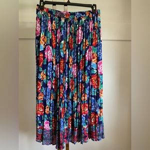Life Style Skirt Size L Multi color Material 100%  viscose.